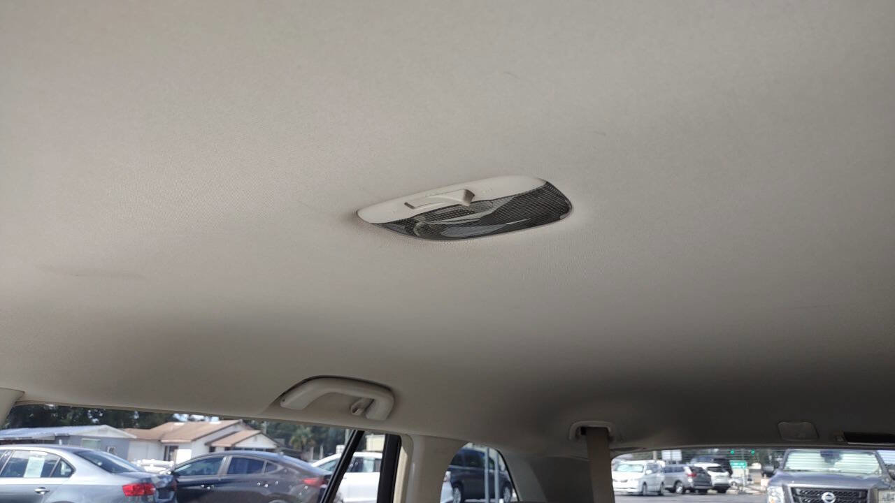 Used 2010 Subaru Outback 2.5i Premium w/ Popular Equipment Group 1B image 29