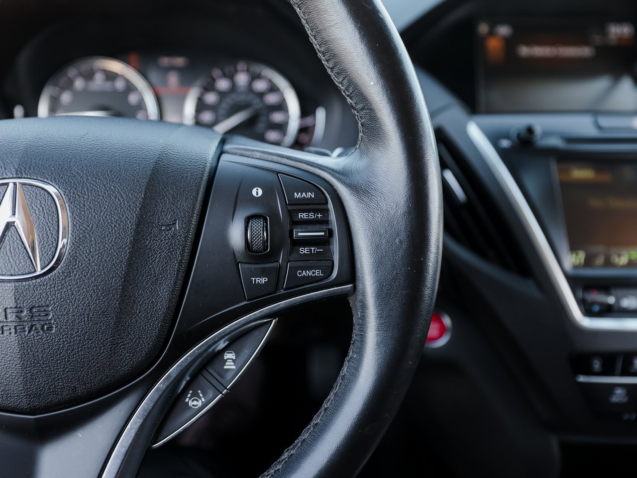 Used 2017 Acura MDX FWD w/ Technology Package image 16