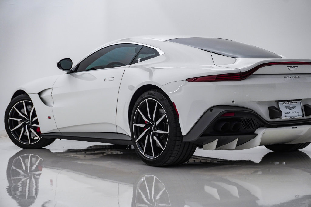 Used 2019 Aston Martin V8 Vantage Coupe RWD image 9