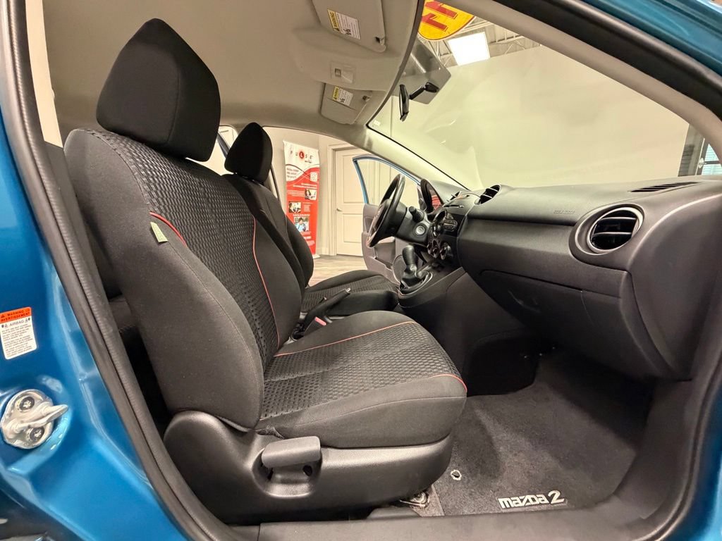 Used 2011 MAZDA MAZDA2 Touring FWD image 37