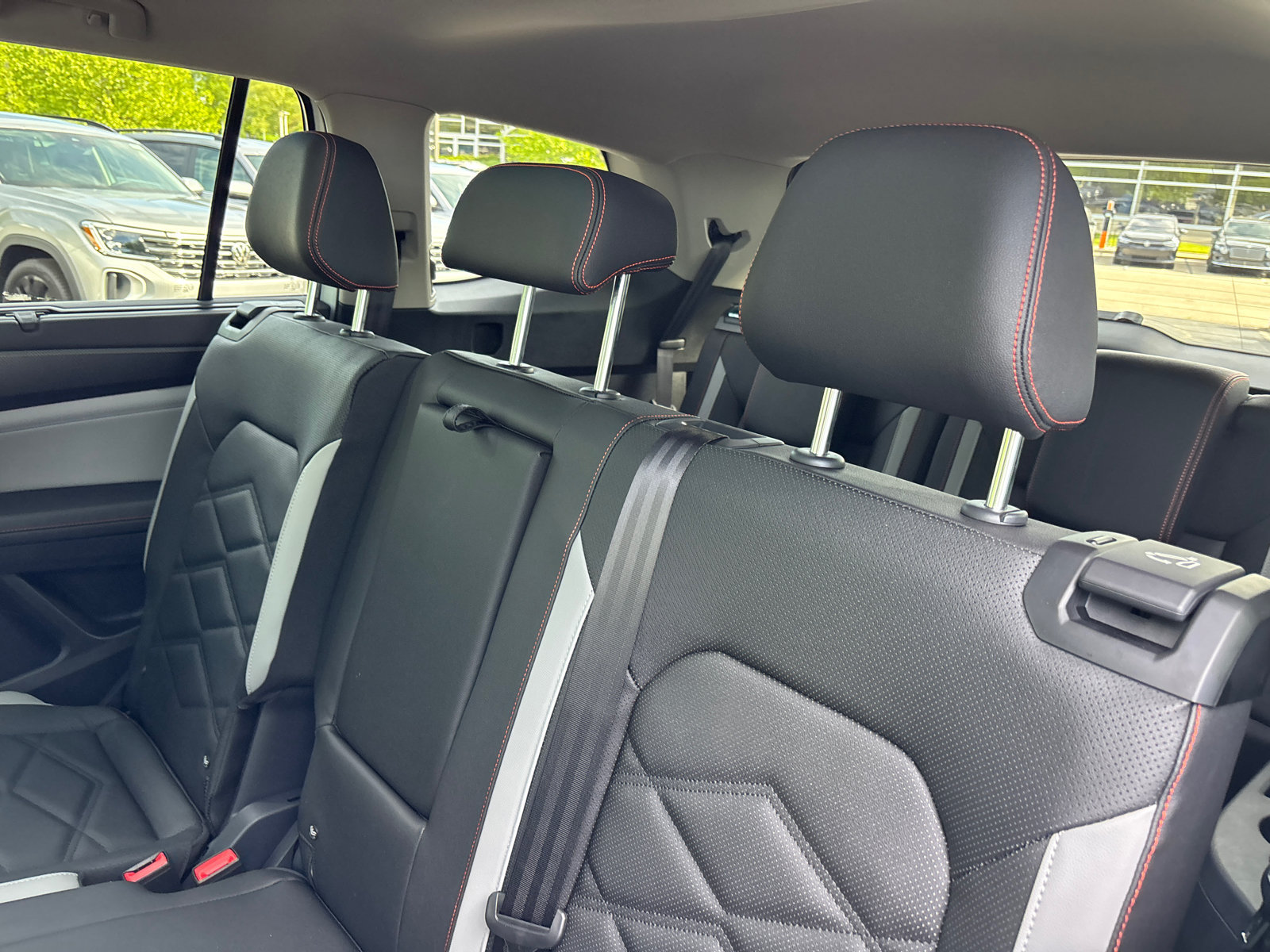 New 2026 Volkswagen Atlas Peak Edition AWD/4WD image 25