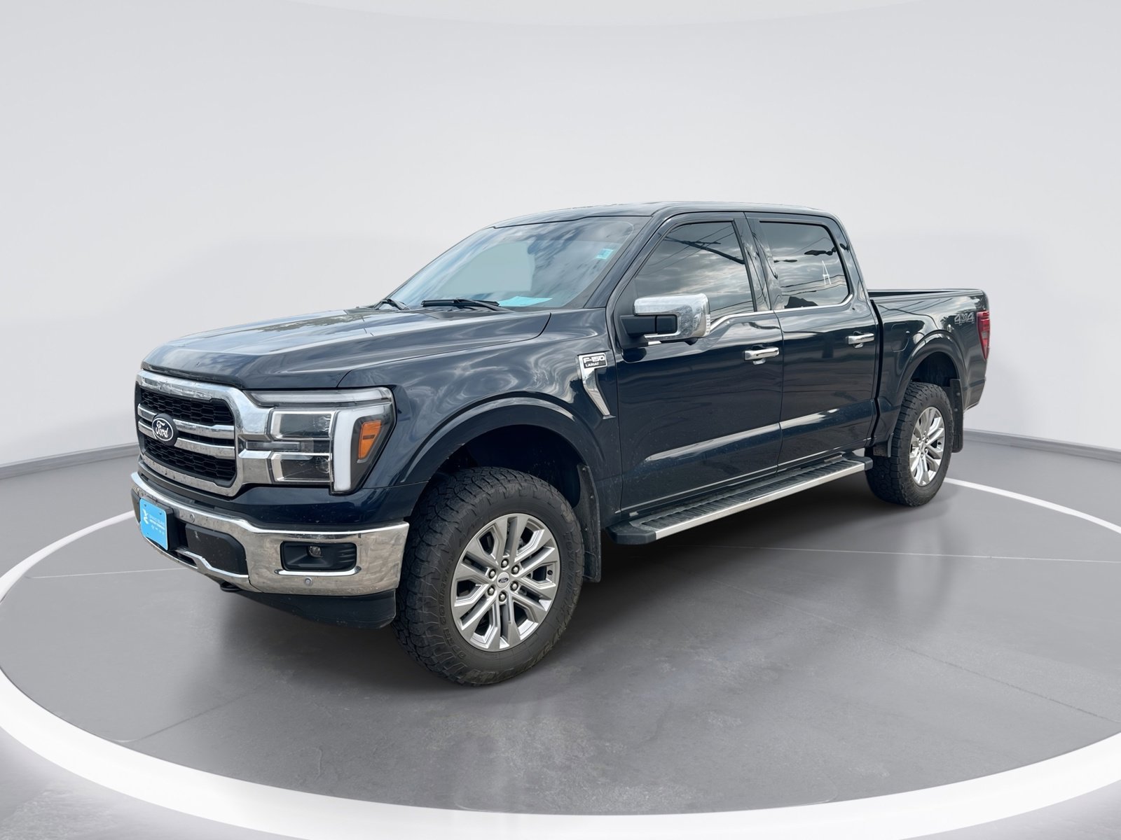 Used 2025 Ford F150 Lariat w/ Equipment Group 501A Mid