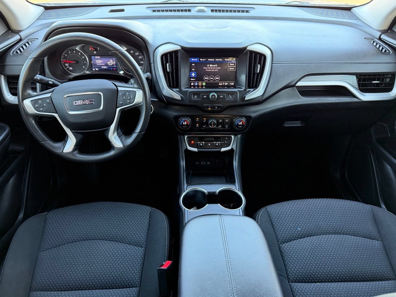 Used 2022 GMC Terrain SLE w/ Driver Convenience Package FWD image 12