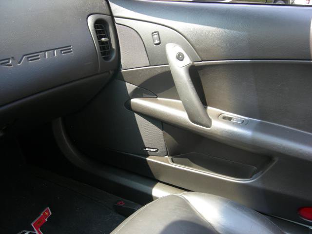 Used 2006 Chevrolet Corvette Convertible w/ Preferred Equipment Group RWD image 15