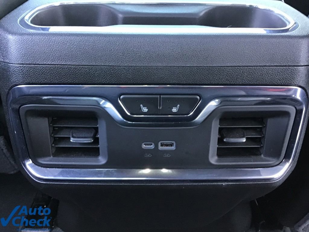 Used 2025 Chevrolet Silverado 3500 High Country w/ High Country Premium Package image 17