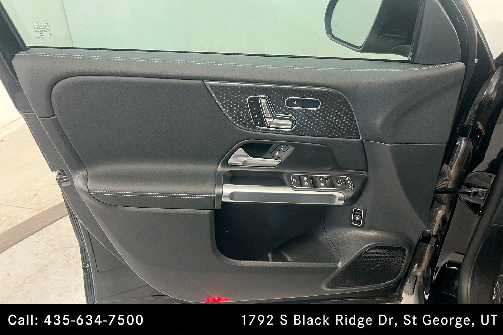 Used 2024 Mercedes-Benz EQB 300 EQB 300 image 14