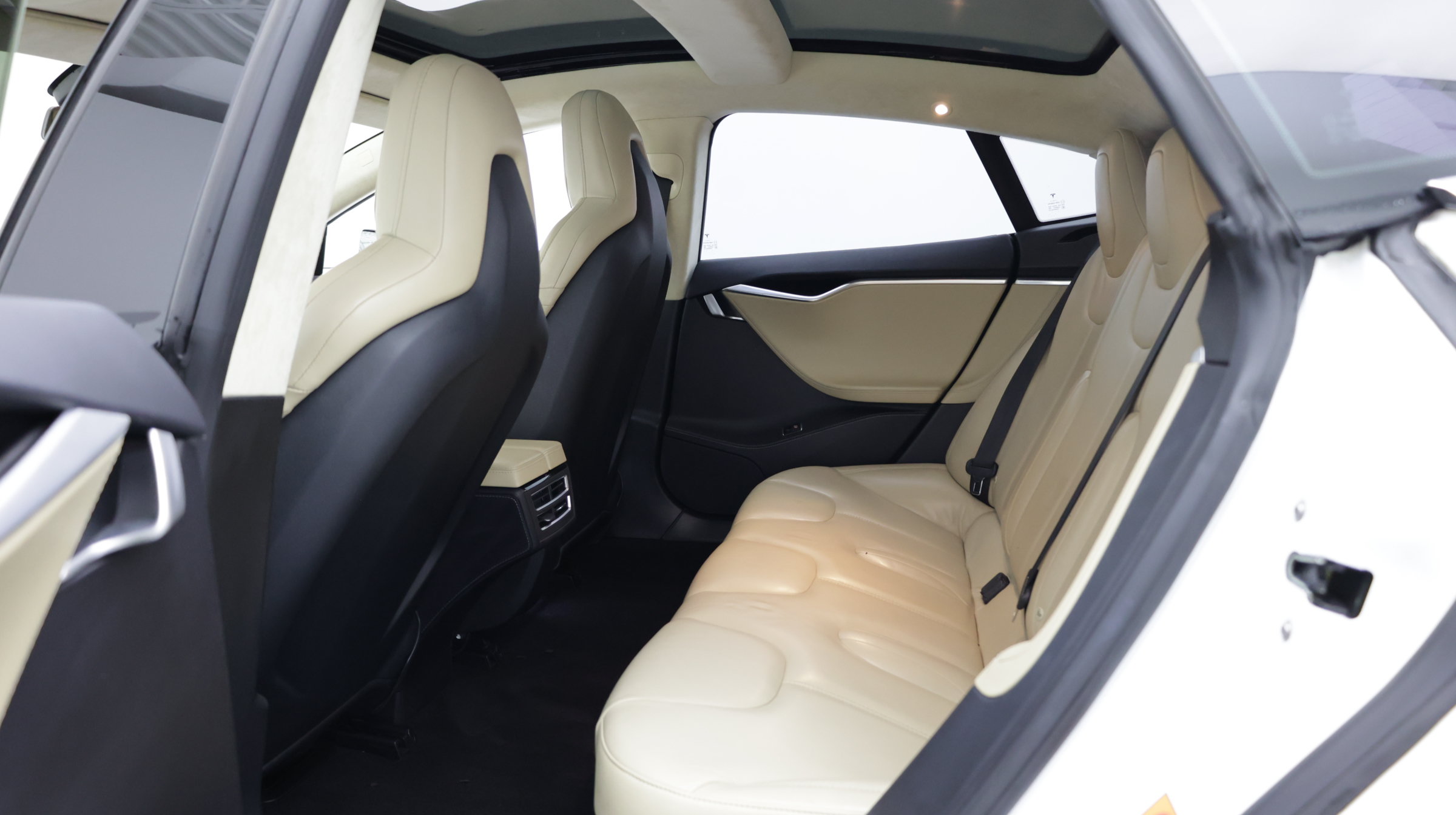 Used 2016 Tesla Model S 70 RWD image 21