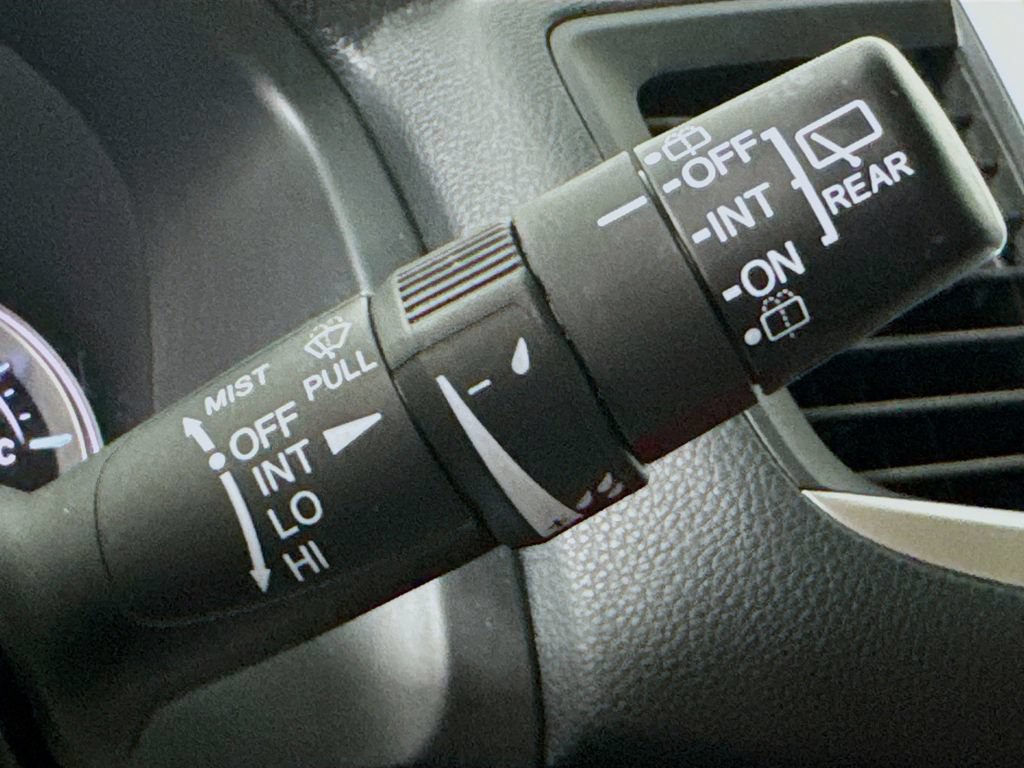 Used 2016 Honda Pilot Touring image 13