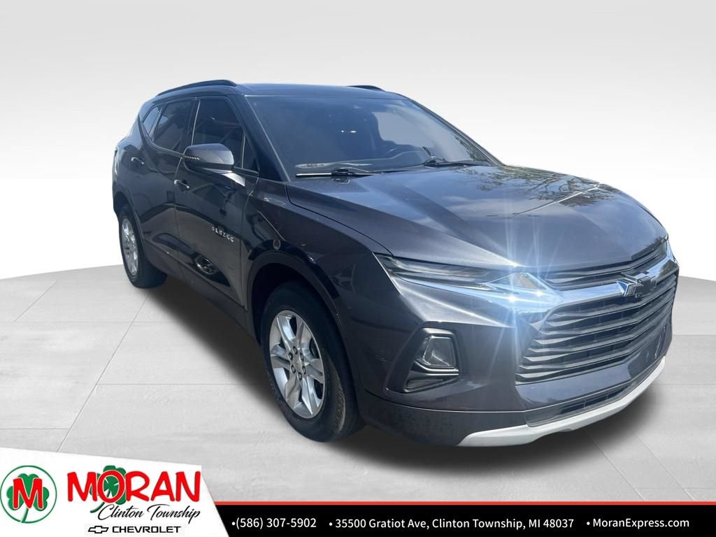 Used 2022 Chevrolet Blazer LT FWD image 2