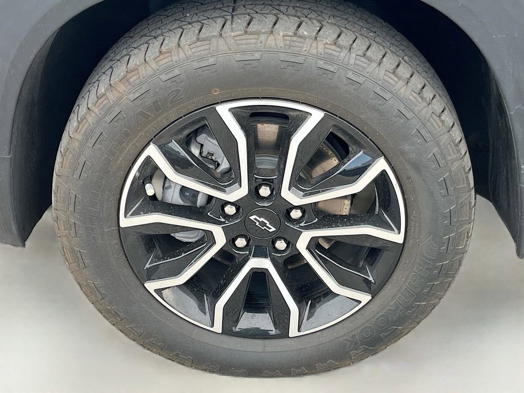 Used 2024 Chevrolet TrailBlazer ACTIV w/ Driver Confidence Package AWD/4WD image 29