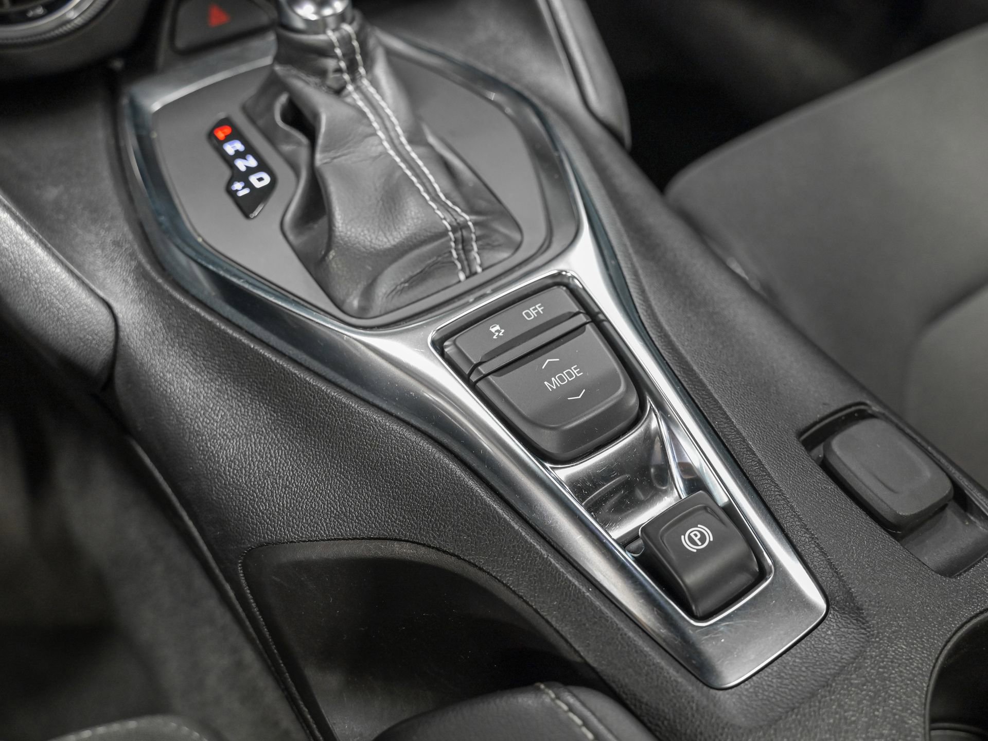 Used 2022 Chevrolet Camaro LT w/ RS Package image 24