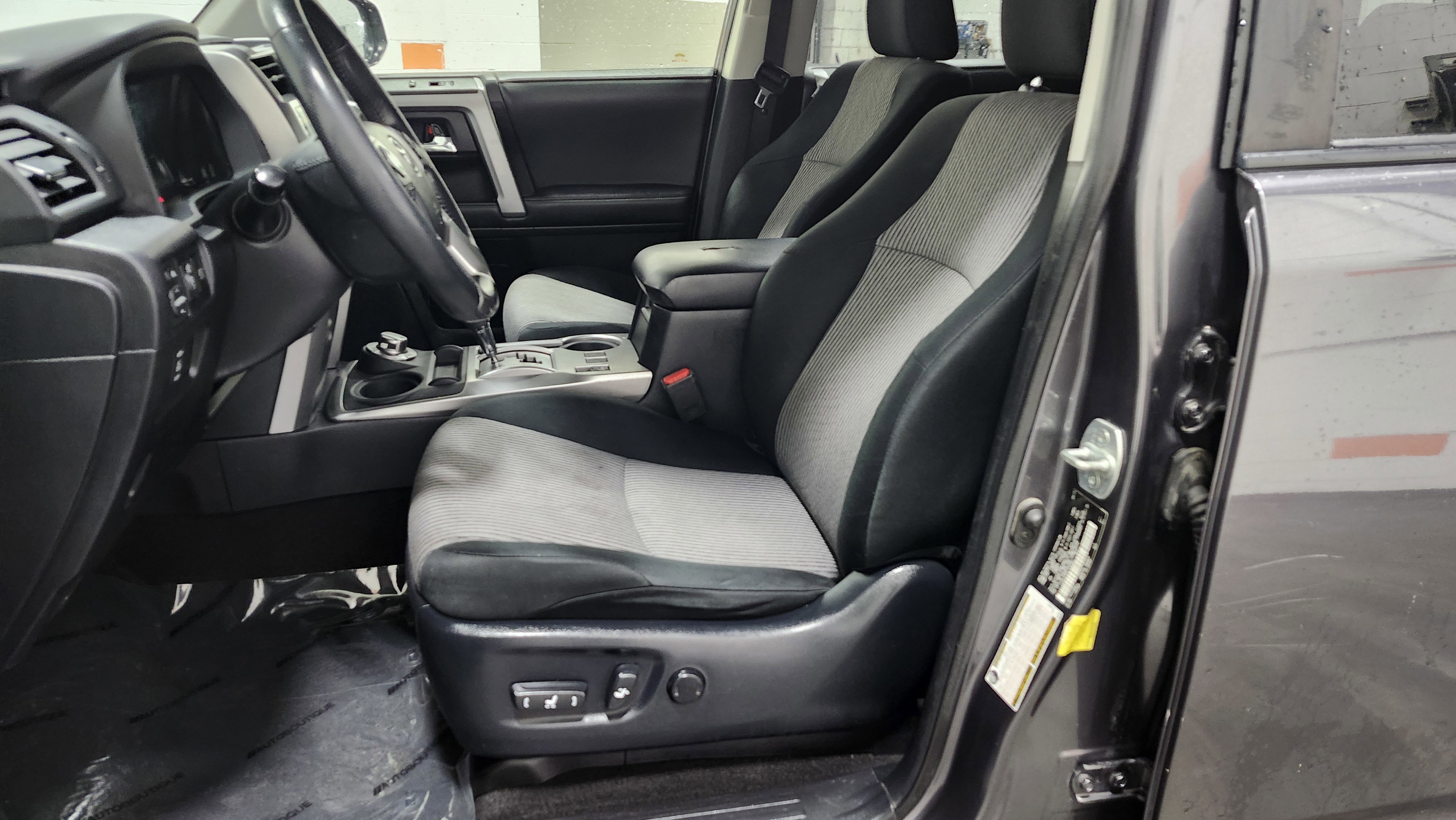 Used 2020 Toyota 4Runner SR5 image 22