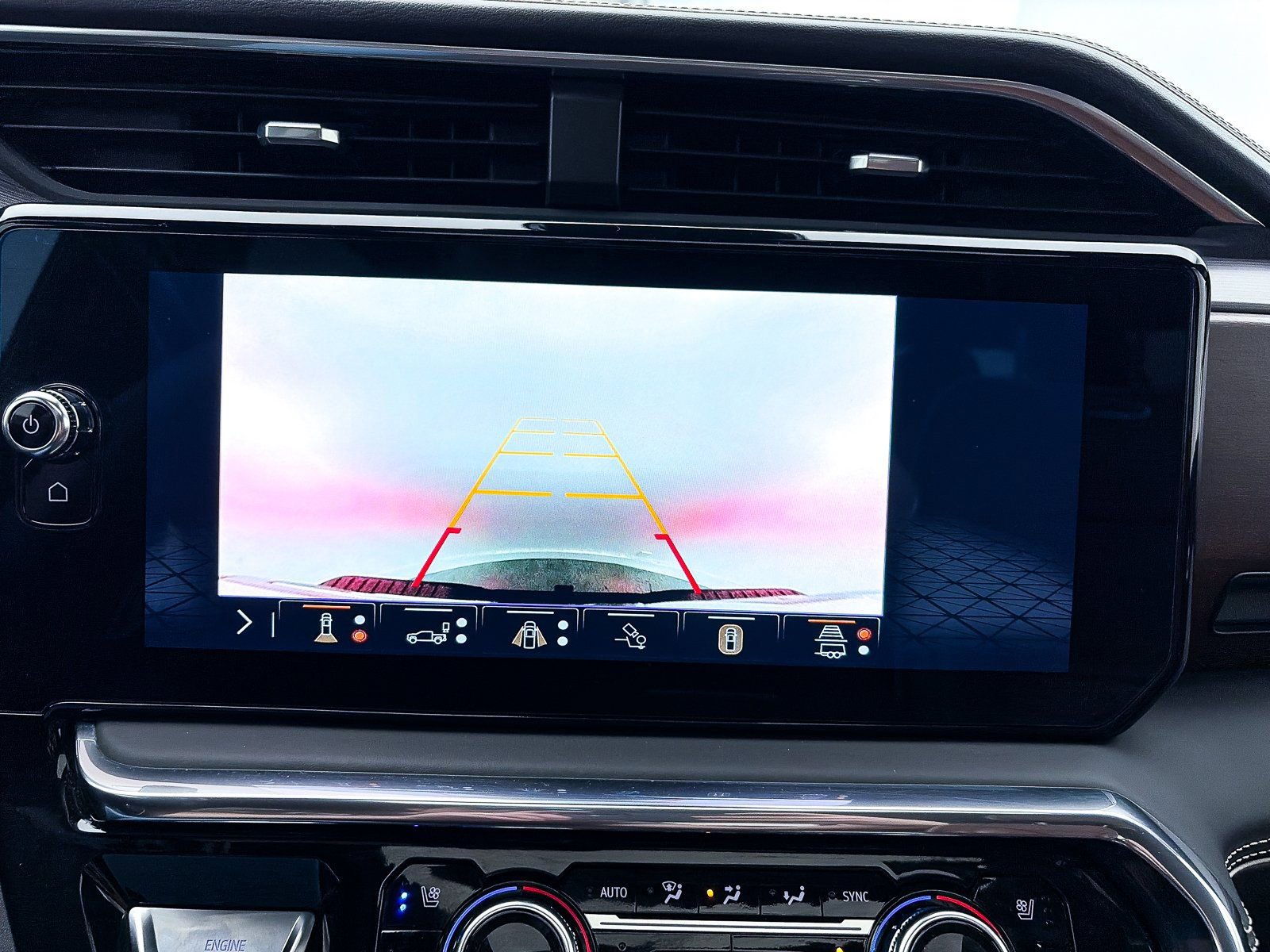 Used 2024 GMC Sierra 2500 Denali Ultimate image 11