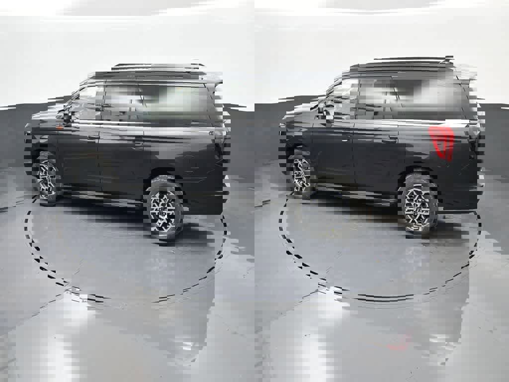 New 2025 Ford Expedition Max Active image 50