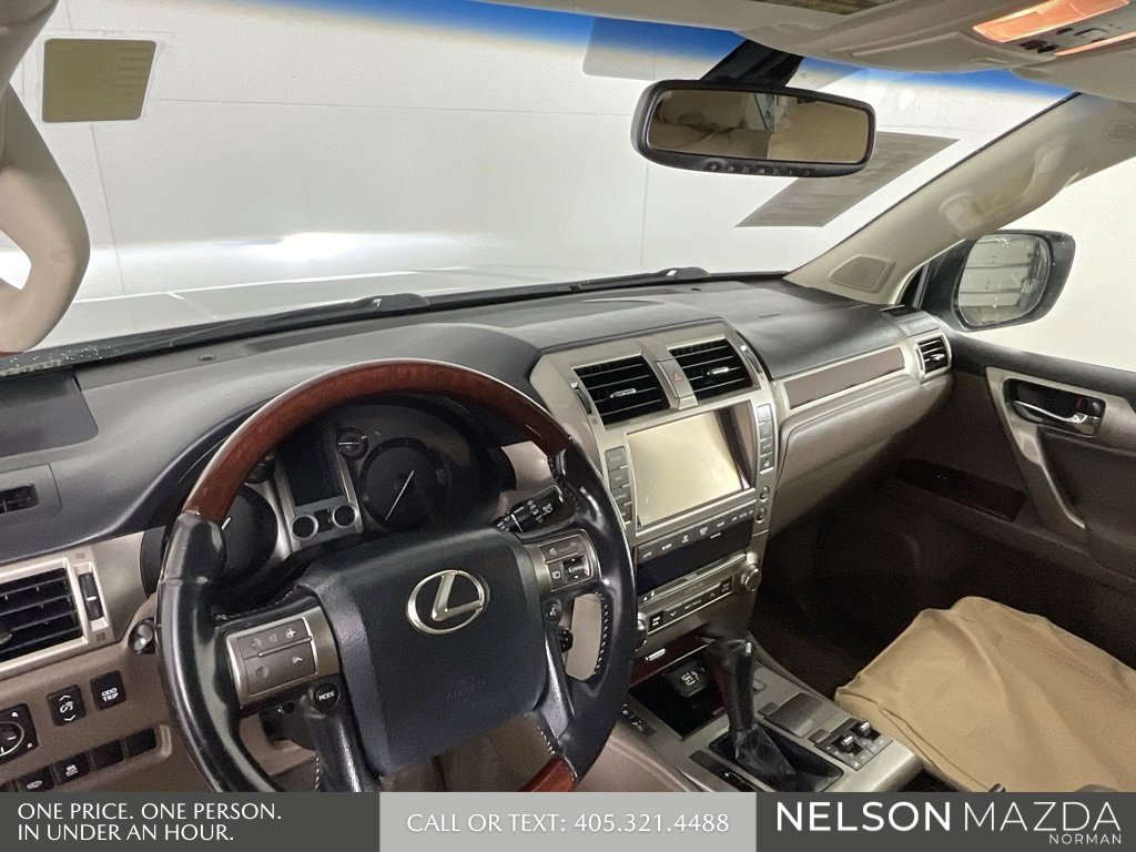 Used 2014 Lexus GX 460 image 30