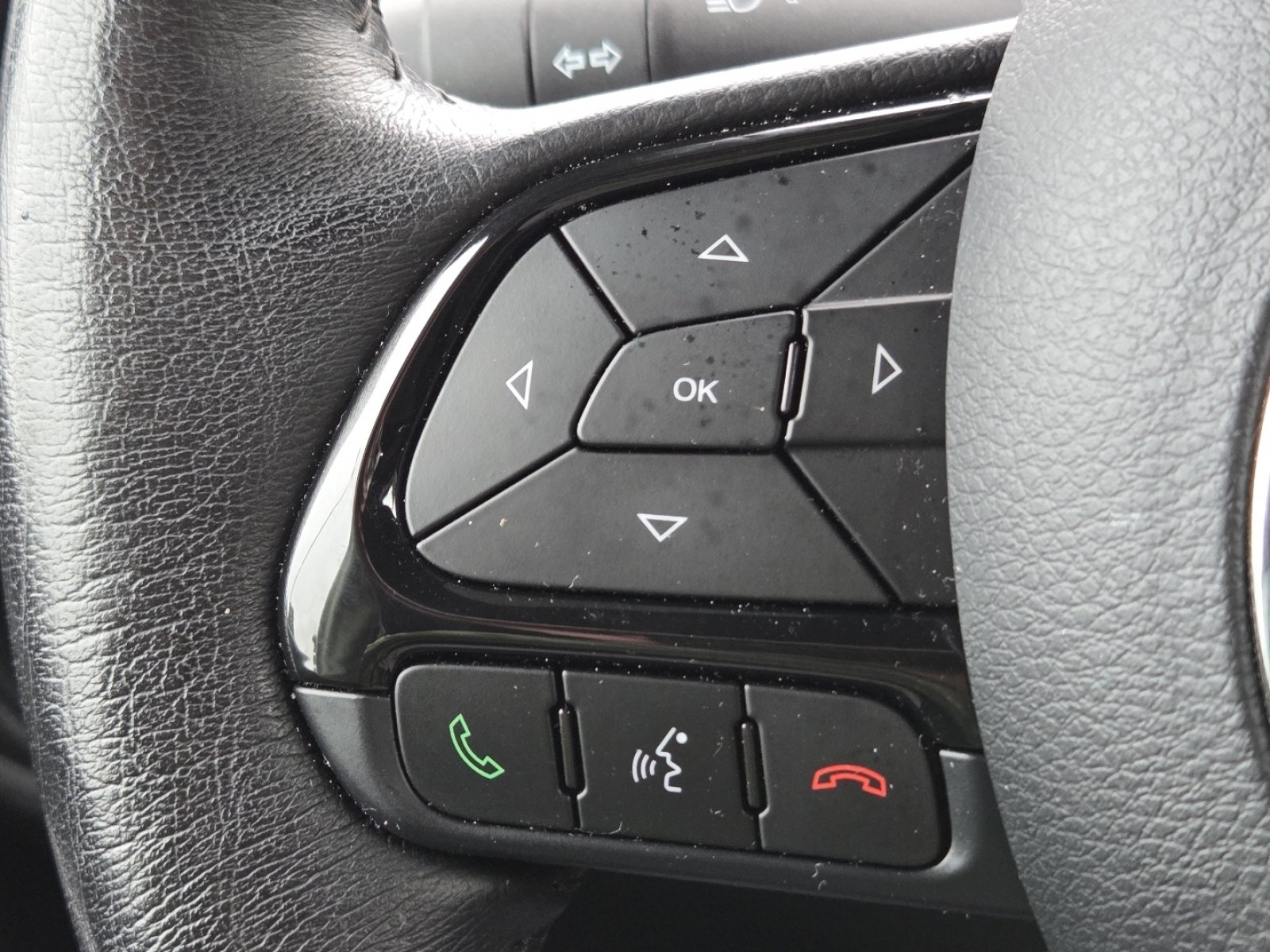 Used 2022 Jeep Renegade Altitude w/ Convenience Group AWD/4WD image 12