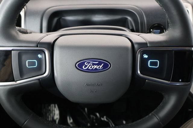 Used 2025 Ford Expedition Active image 31