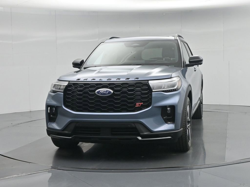 Used 2025 Ford Explorer ST image 58