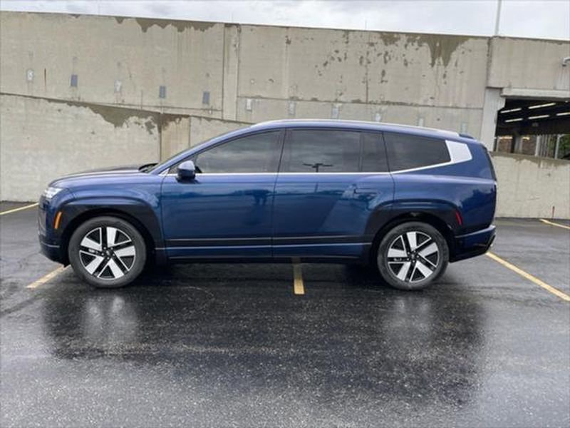 New 2026 Hyundai Ioniq 9 SEL image 2