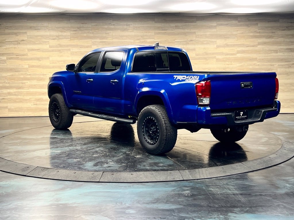 Used 2017 Toyota Tacoma TRD Sport AWD/4WD image 15