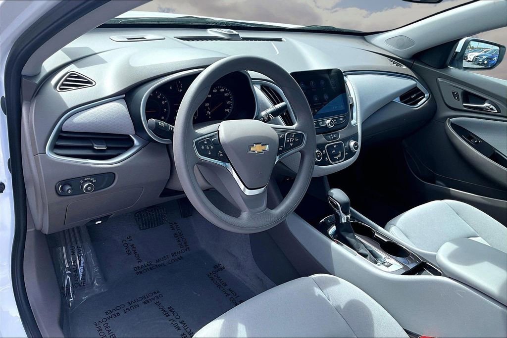 Used 2024 Chevrolet Malibu LS image 16