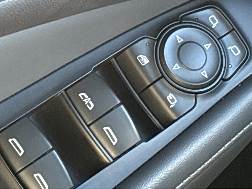 Used 2022 Buick Enclave Premium w/ Experience Buick Package image 17