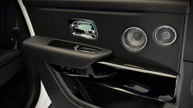 Used 2020 Rolls-Royce Cullinan AWD/4WD image 29