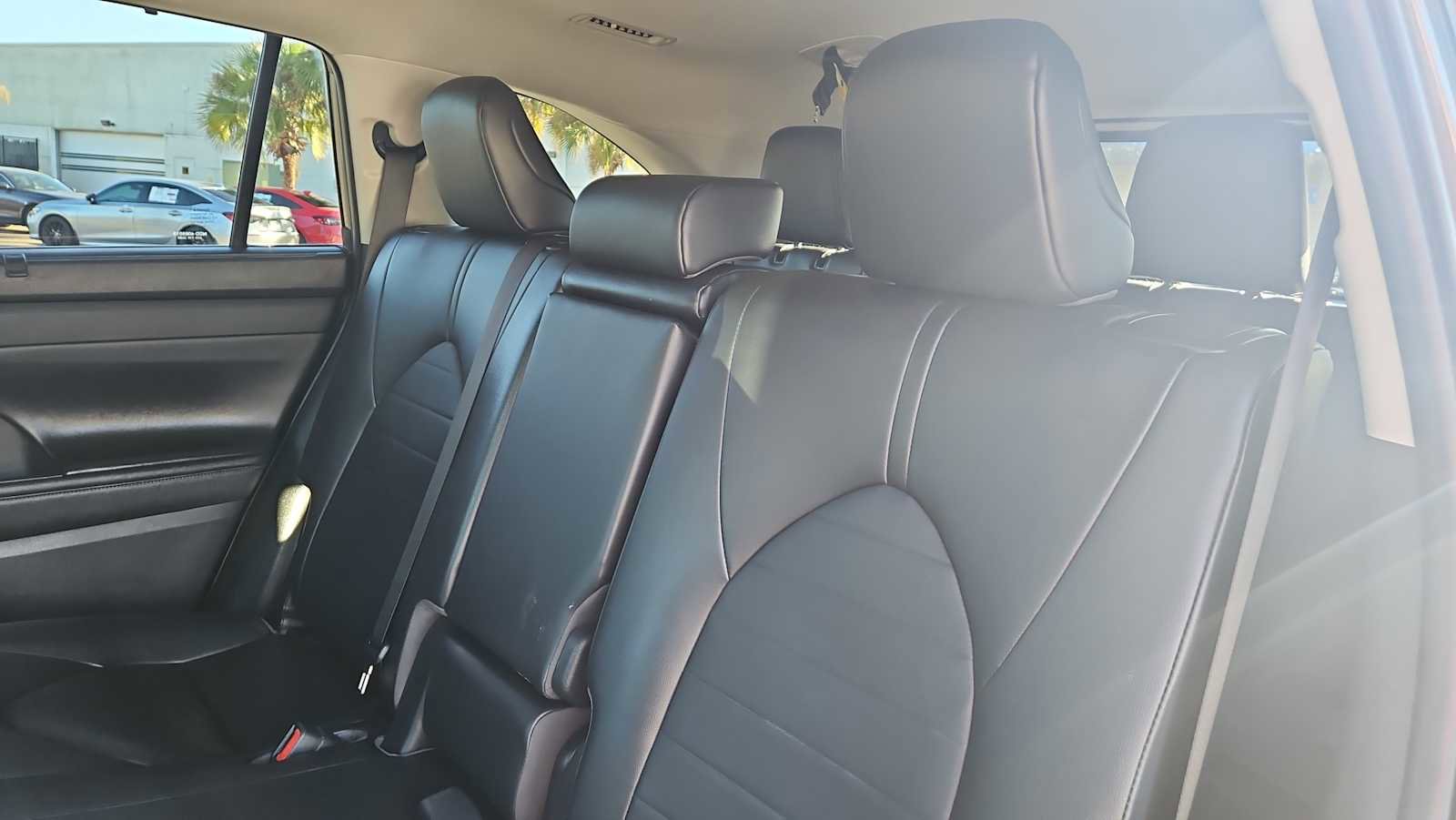 Used 2023 Toyota Highlander XLE image 26