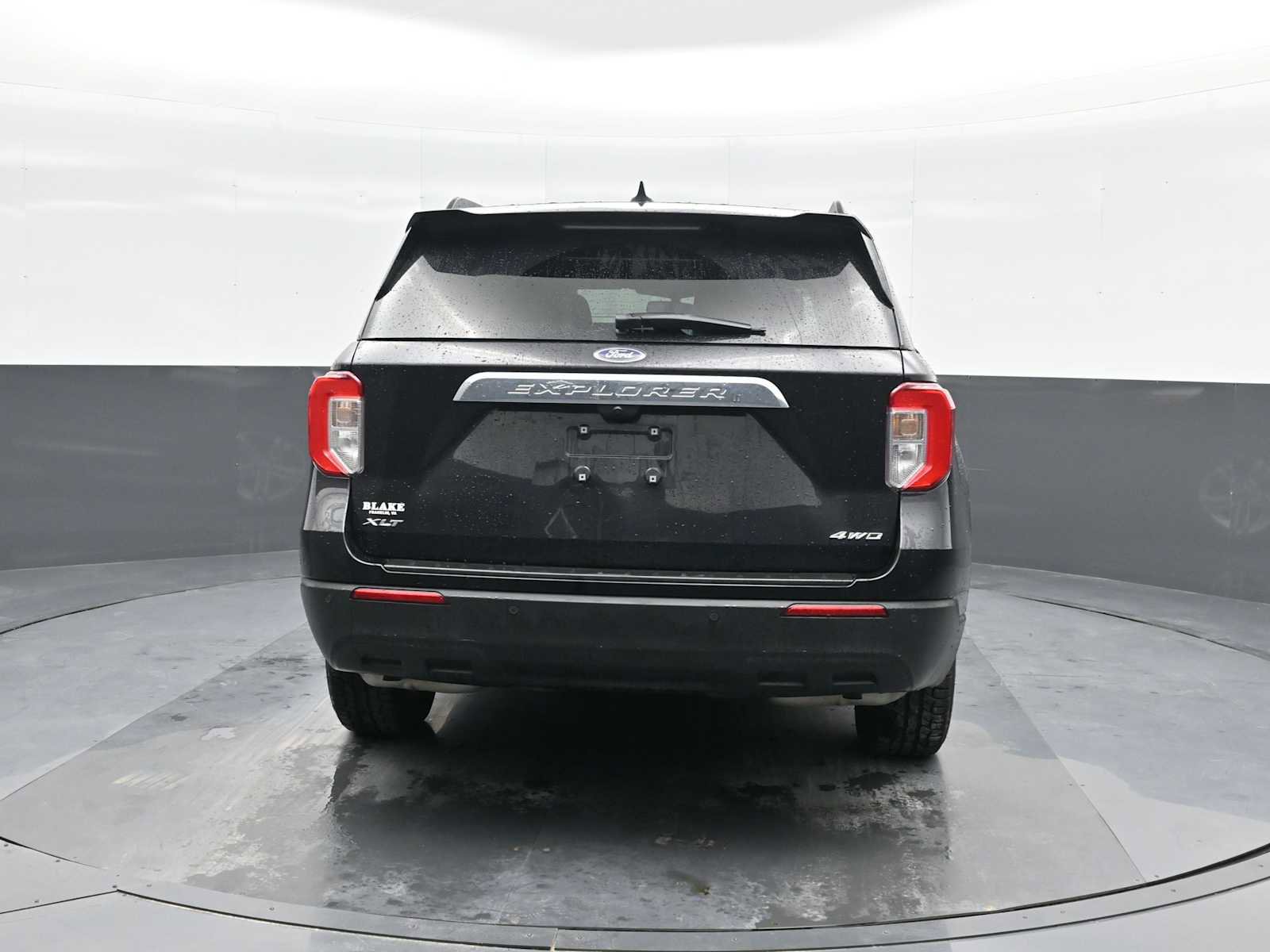Used 2022 Ford Explorer XLT image 8