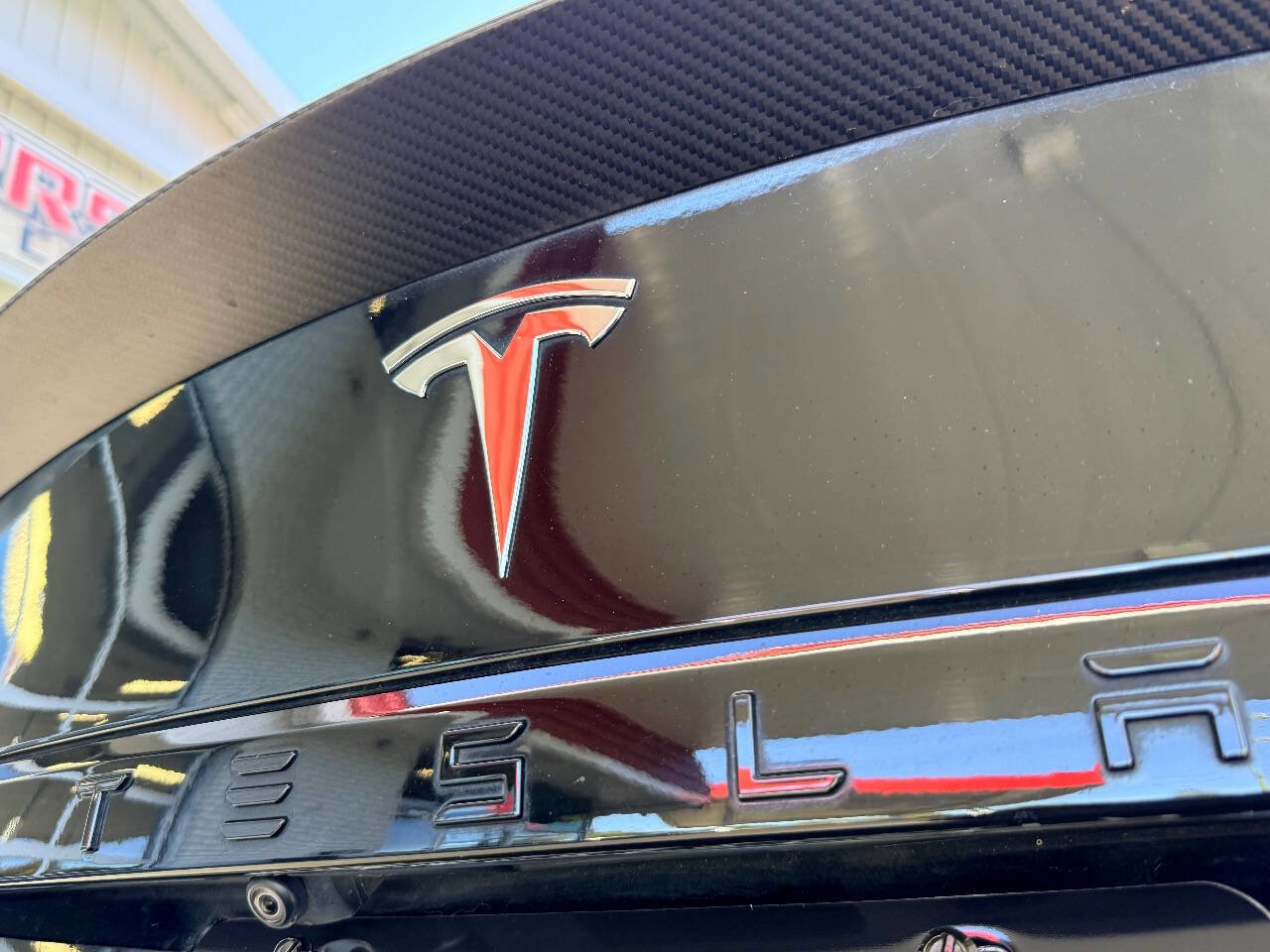 Used 2021 Tesla Model S Plaid image 9