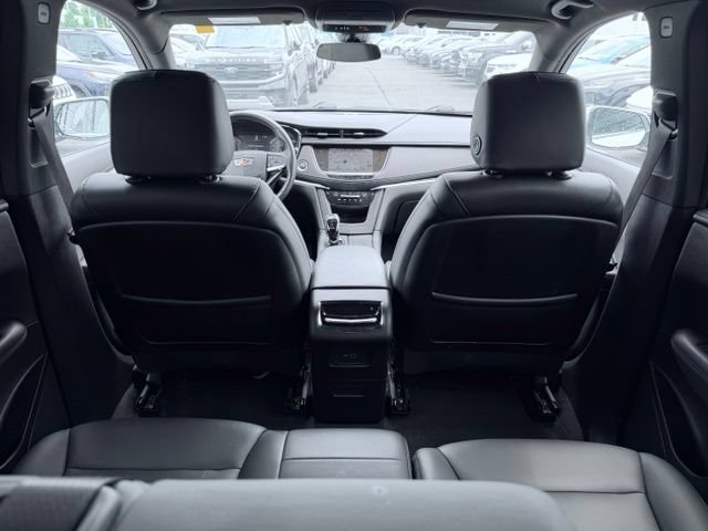 Used 2024 Cadillac XT6 Luxury w/ LPO, Floor Liner Package AWD/4WD image 31