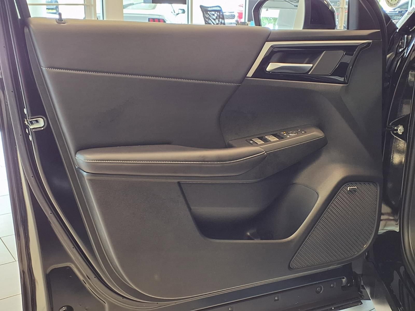 New 2026 Mitsubishi Outlander AWD image 21