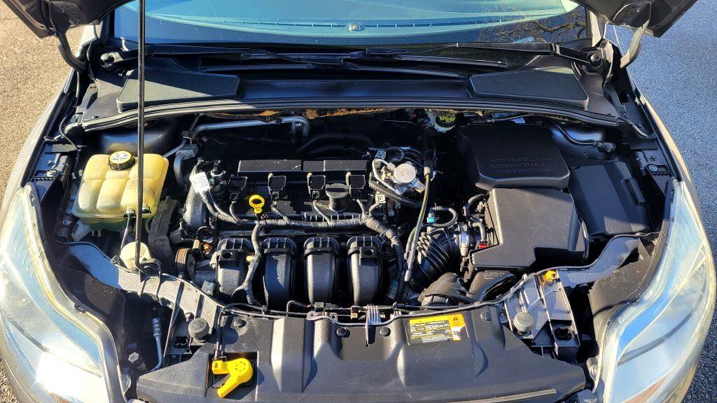 Used 2012 Ford Focus SEL image 16