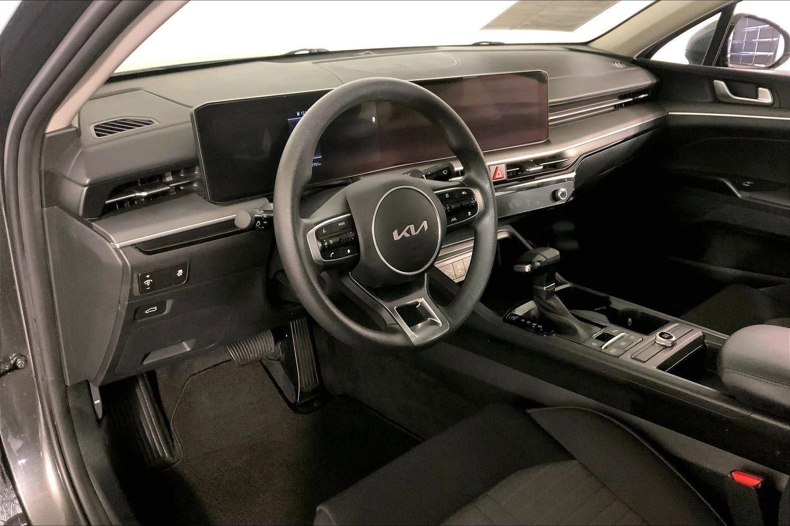 Used 2025 Kia K5 LXS FWD image 14