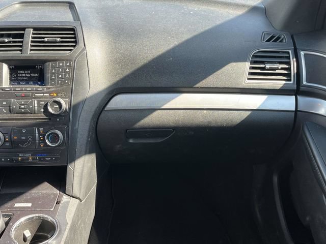 Used 2017 Ford Explorer XLT FWD image 19