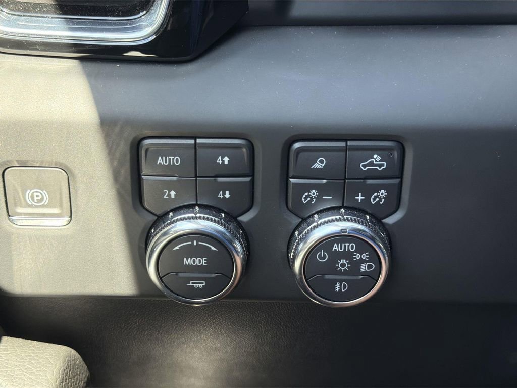 Used 2024 GMC Sierra 1500 Denali w/ Technology Package image 16