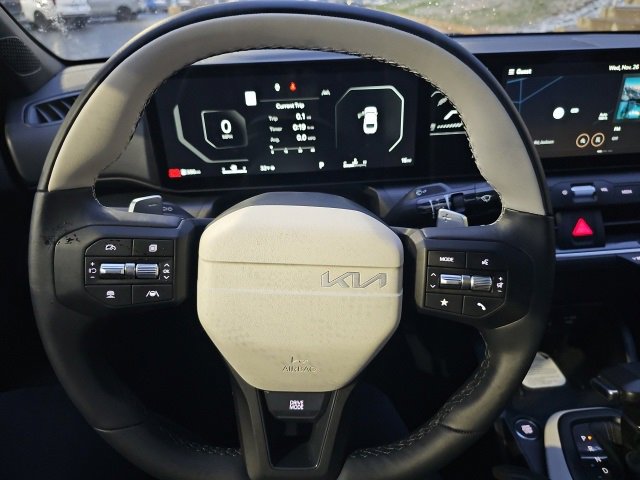 New 2025 Kia K4 GT-Line image 11