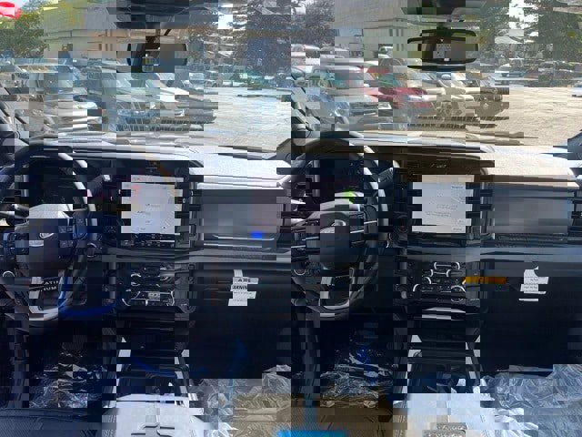 New 2026 Ford F450 Platinum image 32