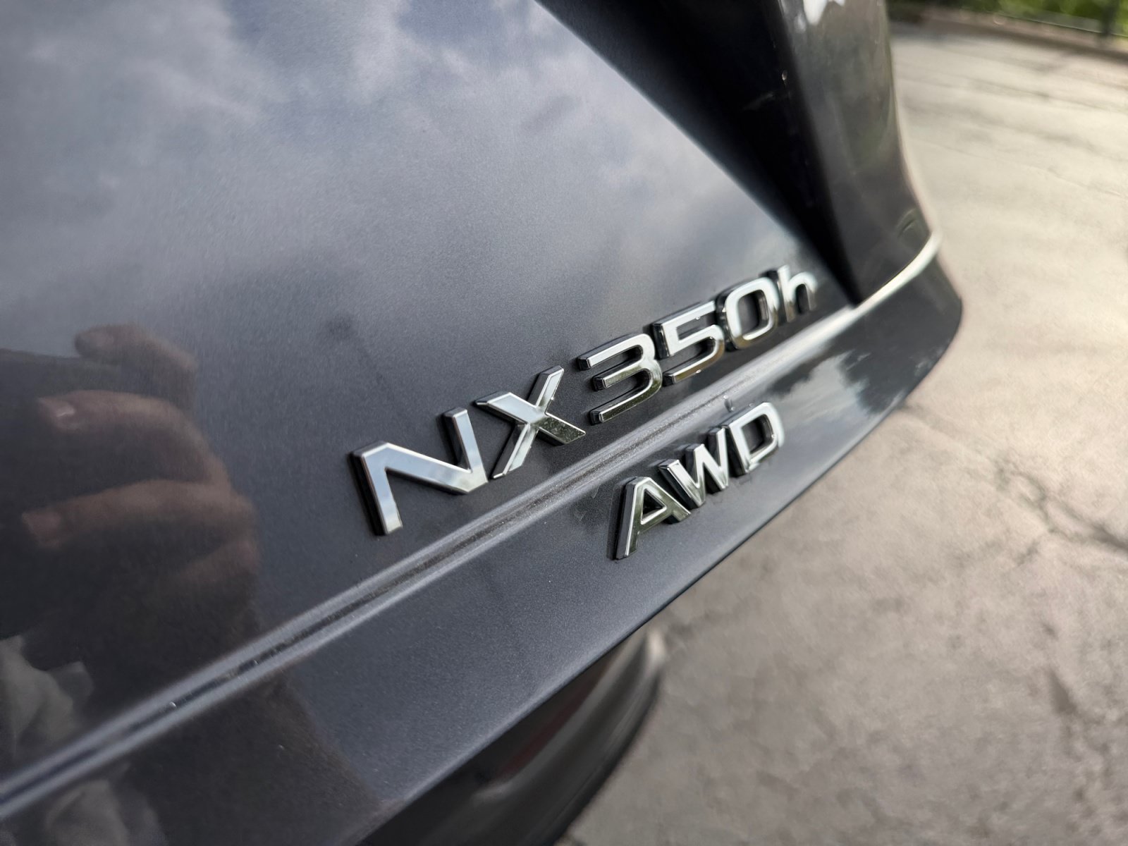 Used 2025 Lexus NX 350h AWD w/ Accessory Package (2T) image 23