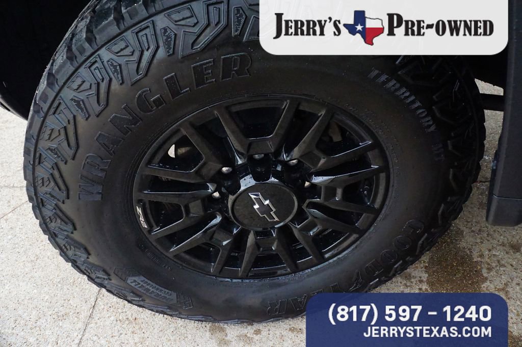 Used 2024 Chevrolet Silverado 2500 ZR2 w/ Technology Package image 9