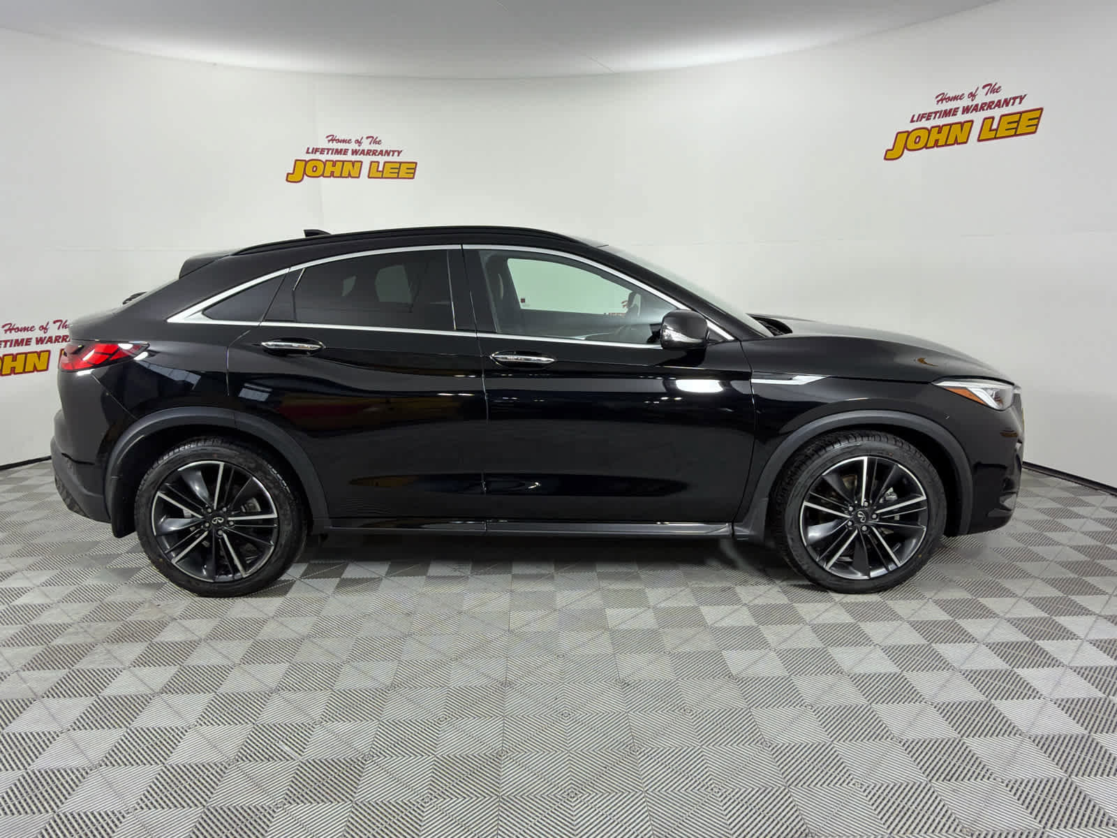 Used 2022 INFINITI QX55 Essential w/ Proassist Package image 7