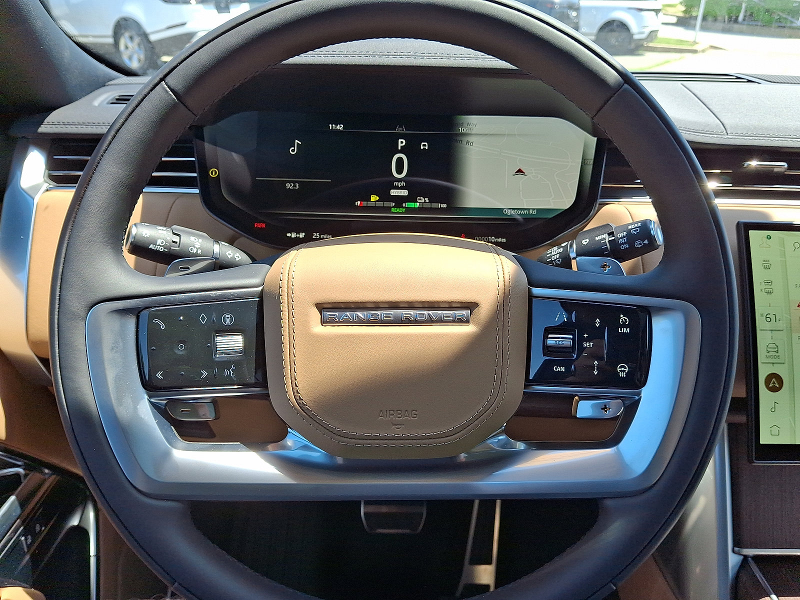 New 2025 Land Rover Range Rover SE image 5