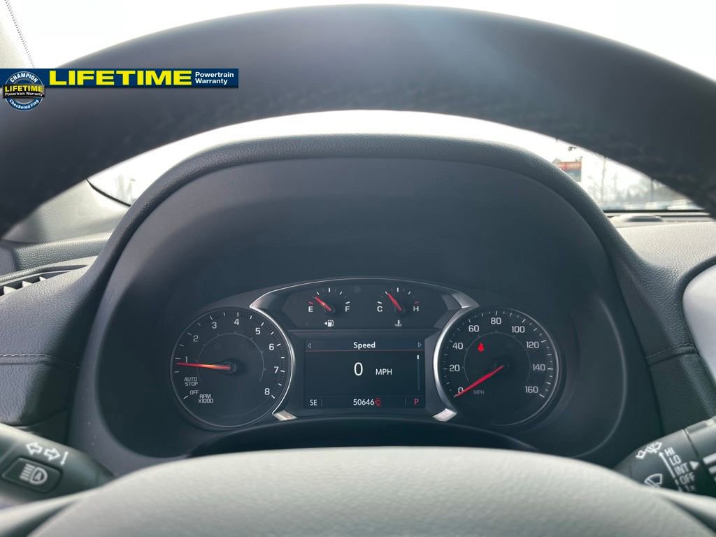 Used 2024 GMC Terrain SLT image 25