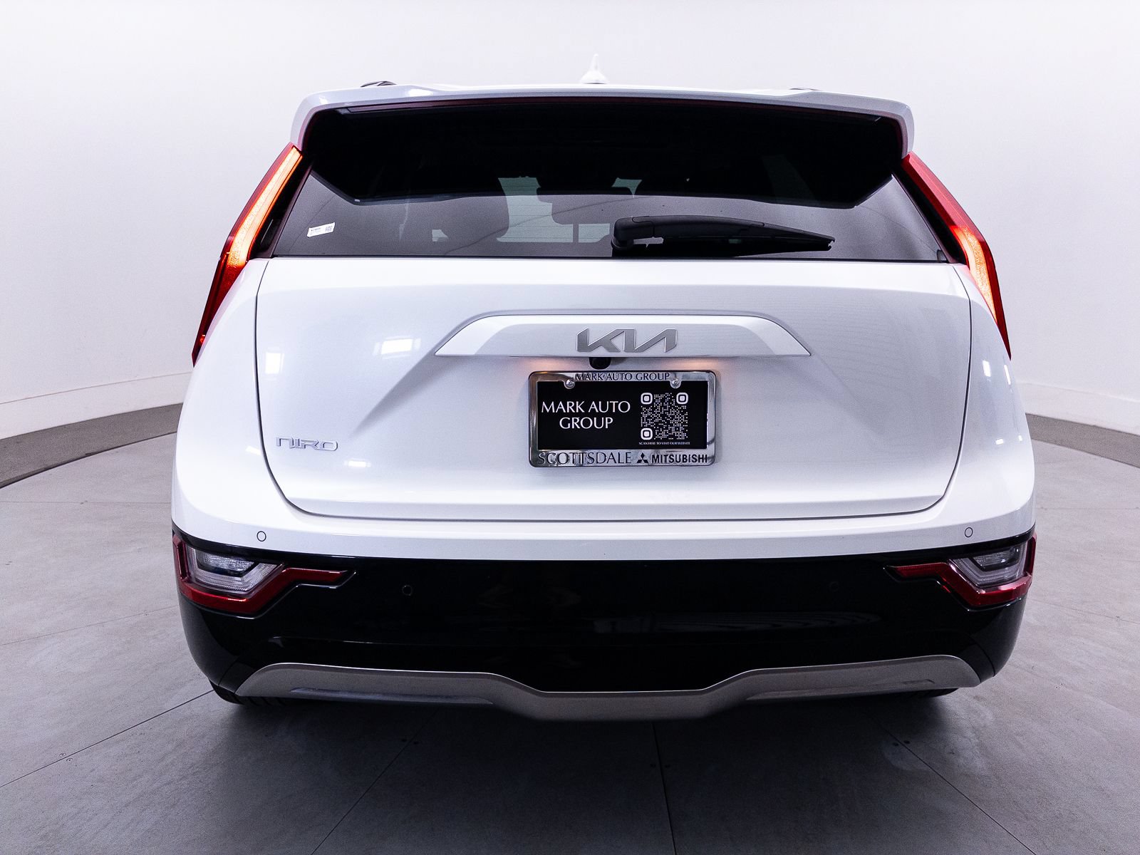 Certified 2023 Kia Niro Wave FWD image 16