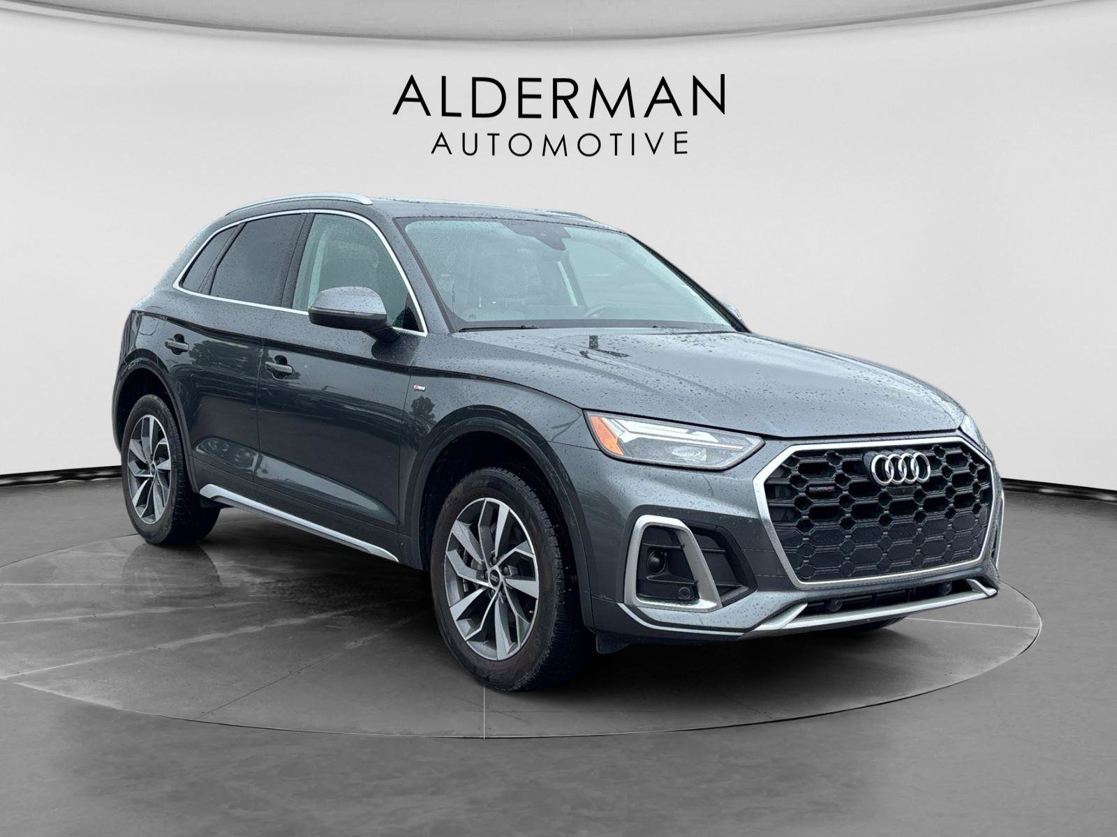 Used 2023 Audi Q5 2.0T Premium Plus w/ Premium Plus Package AWD/4WD image 7