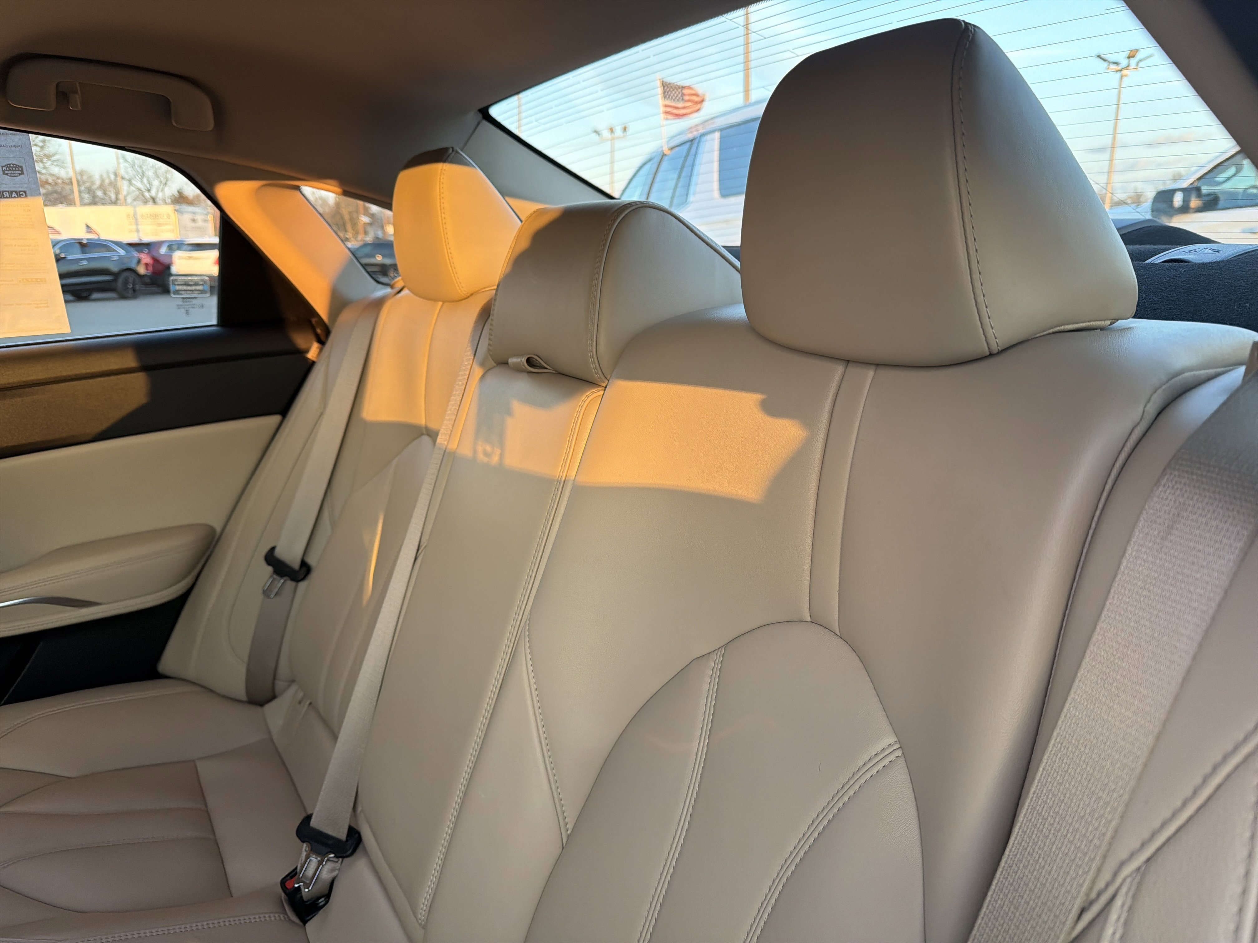 Used 2020 Toyota Avalon XLE image 24