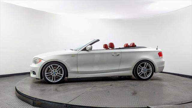 Used 2013 BMW 135i Convertible RWD image 3
