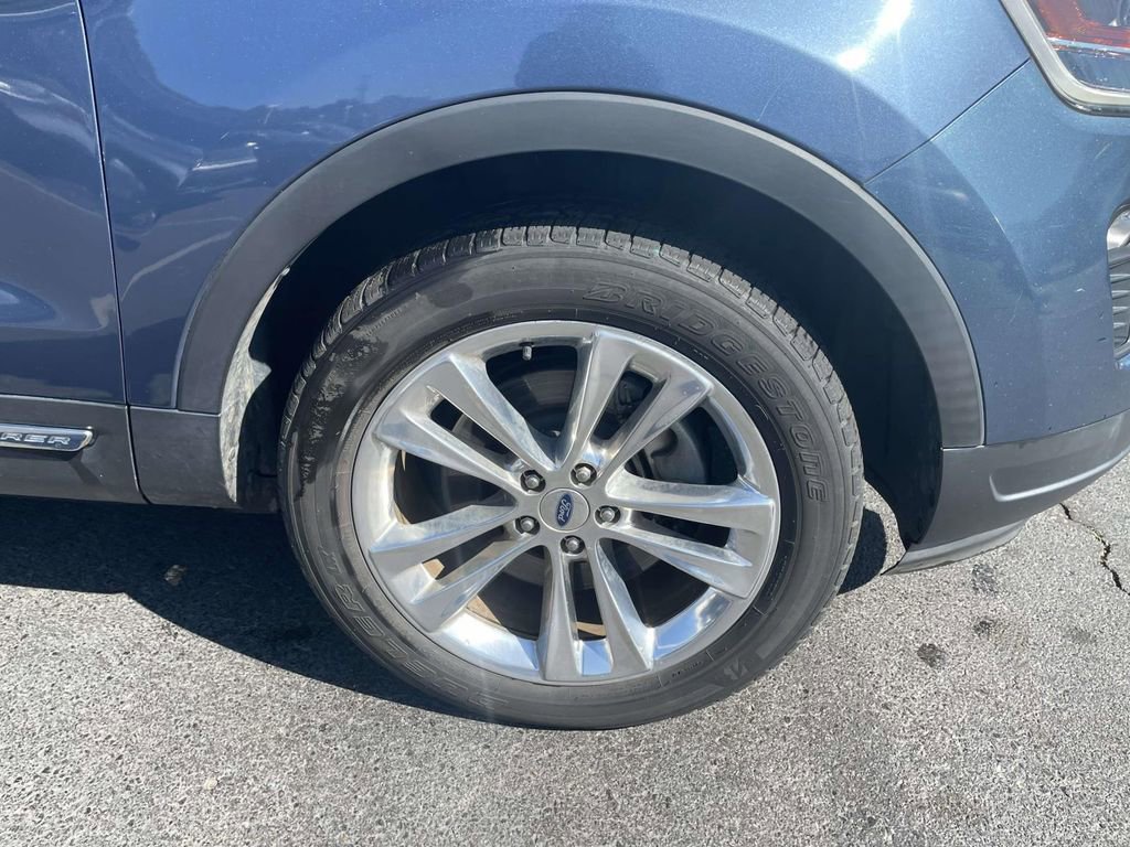 Used 2018 Ford Explorer XLT w/ Equipment Group 202A image 28