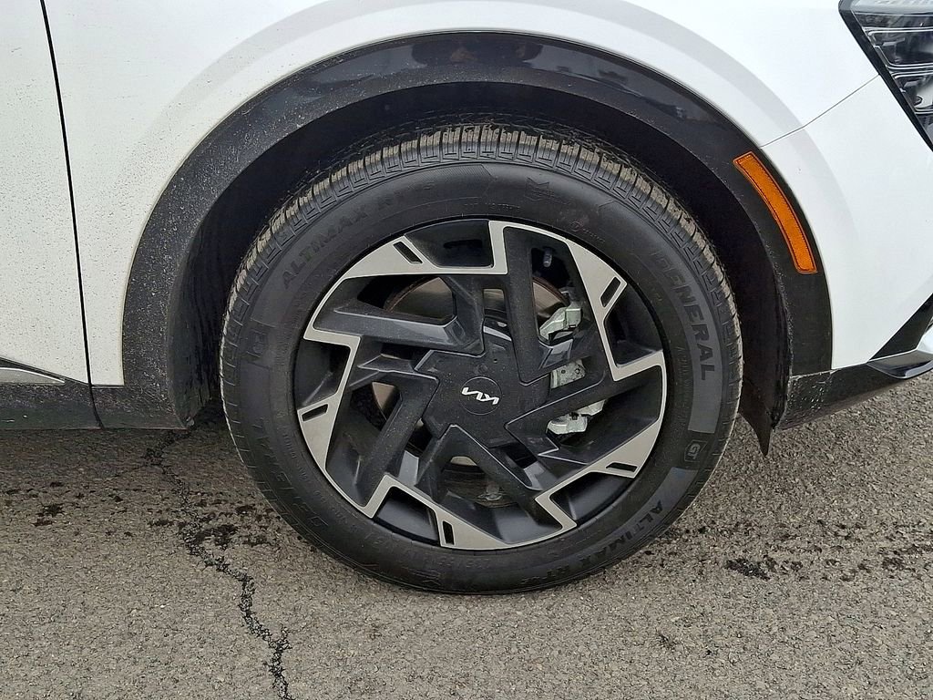 Certified 2023 Kia Sportage SX image 9