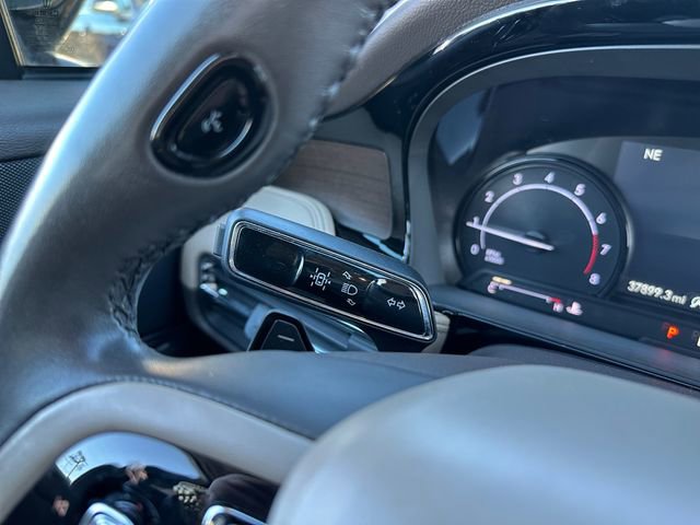 Used 2020 Lincoln Corsair Reserve image 24